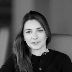 Elisabeta Mihailescu 