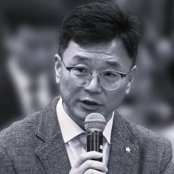 KwangSeung Cha 