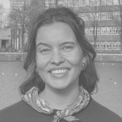 Ana Laura Schoorl